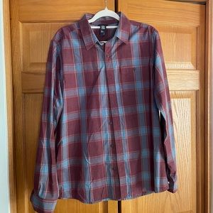 Men’s Mountain Hardwear Plaid Button-Up